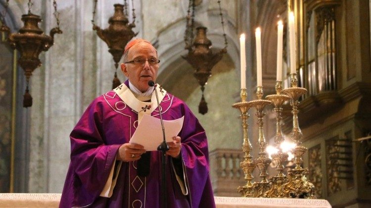 “A Quaresma que iniciamos alarga-nos à maneira divina de ver, julgar e agir, como em Cristo se revelou", disse o Cardeal Patriarca de Lisboa 