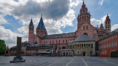 Deutschland: Erste Frauenkommission im Bistum Mainz