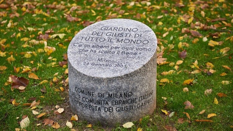 Il primo Giardino dei Giusti di tutto il mondo, inaugurato a Milano nel 2003