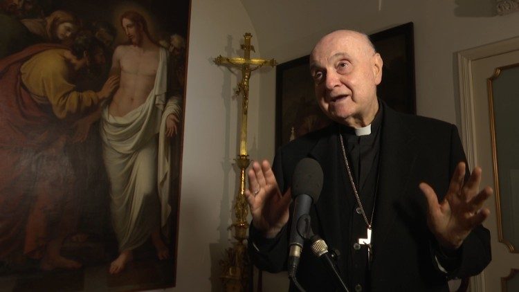 кардинал Анджело Комастрі