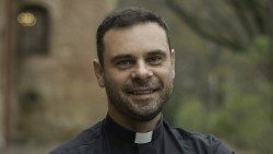 Rev.-Vaidas-Vaisvilas-1.jpg