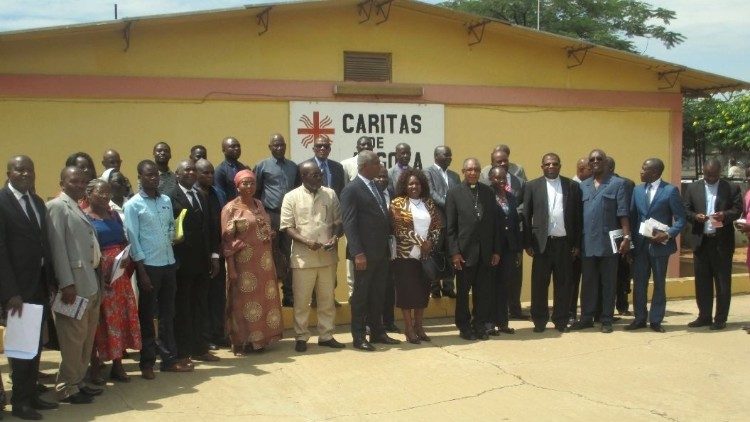 2020.03.16 Bispos da CEASTe Funcionários da Caritas Angola - Vescovi di CEAST e Operatori di Caritas Angola