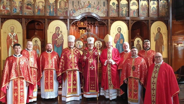 2020.03.24 vescovo Kenneth Nowakowski, Cardinale Vincent Nichols e vescovi e clero della chiesa cattolica greco-ucraina