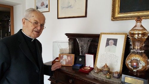 Kardinál Tomko je už dva týždne v rímskej nemocnici, jeho stav sa zlepšuje