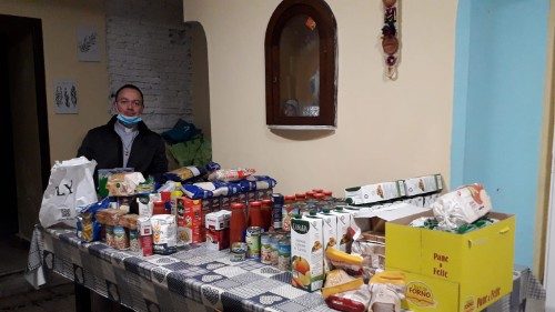 Comunidade brasileira em Roma faz campanha para ajudar famílias afetadas pelo Covid-19