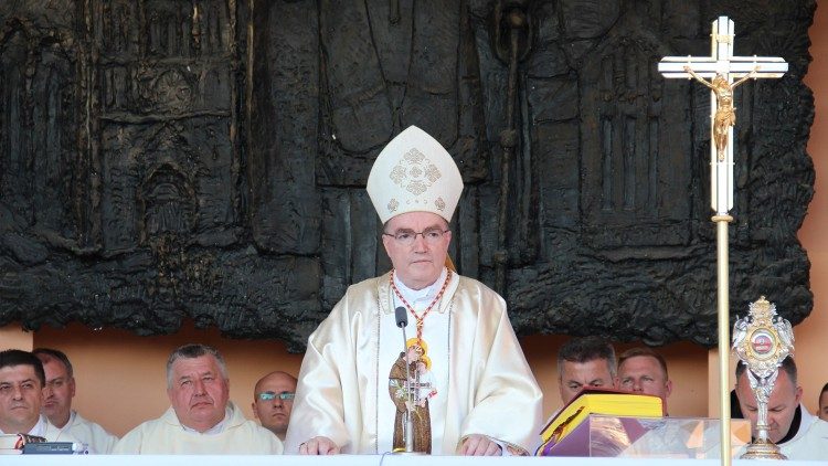 Zagrebački nadbiskup, kardinal Josip Bozanić