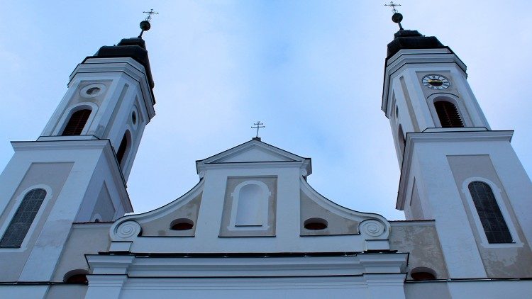 Манастирска црква