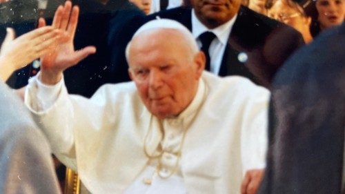 Franziskus würdigt Märtyrerqualitäten von Johannes Paul II.