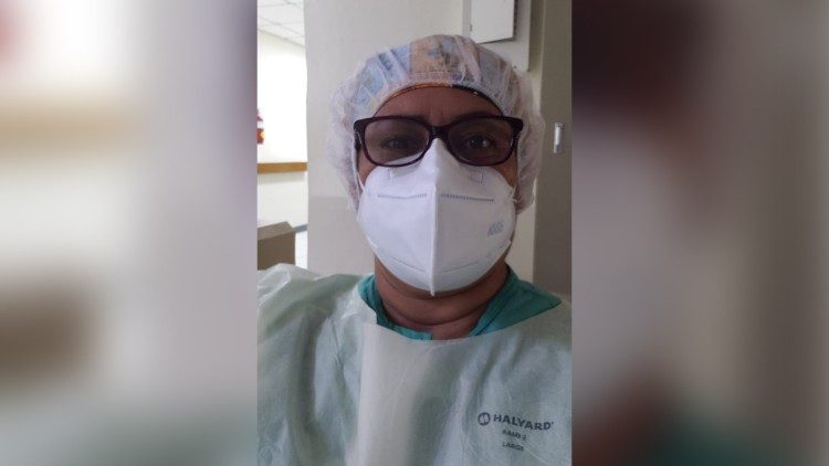 Desde Honduras, la enfermera Rudy Camila Valle Urbina, trabaja en el hospital General Atlántida de la Ceiba