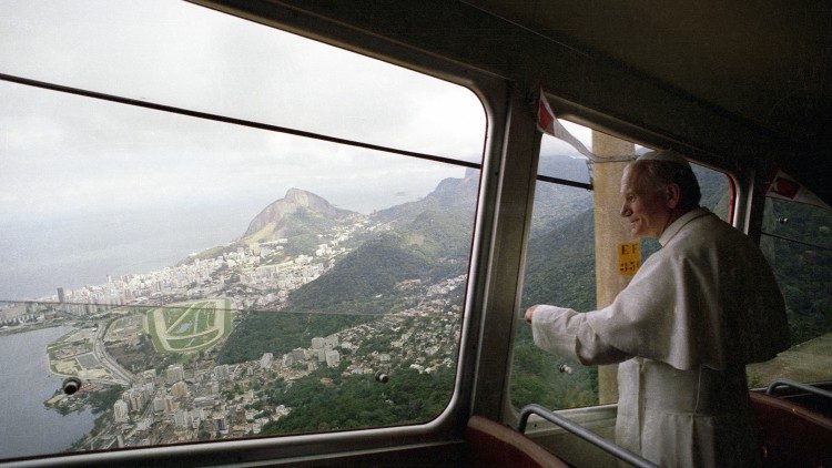 João Paulo II quando esteve no Brasil, em 1980