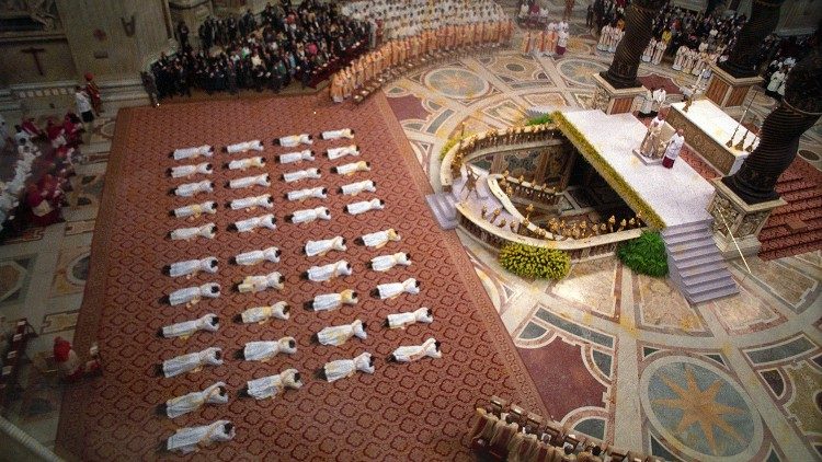 Пресвітерські свячення в базиліці Святого Петра у 1995 році