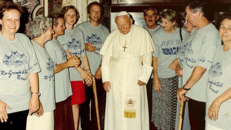 A audiência dos descendentes de poloneses com João Paulo II em Castel Gandolfo (1997)