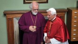 2010.09.17-PAPA-Benedetto-XVI-e-Rowan-Douglas-Williams-arcivescovo-di-canterbury.jpg