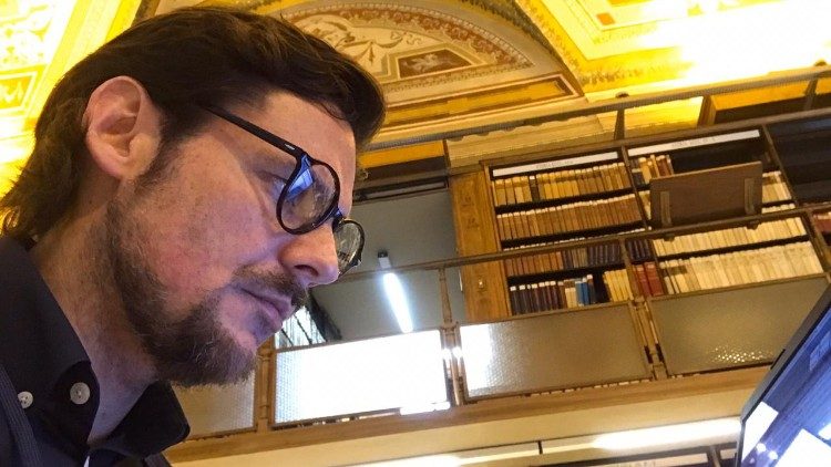 Professor Marcus Boeira na Biblioteca do Vaticano