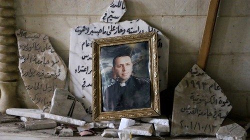 L’Iraq ricorda don Ragheed, ucciso dall’Isis per non aver chiuso la sua chiesa