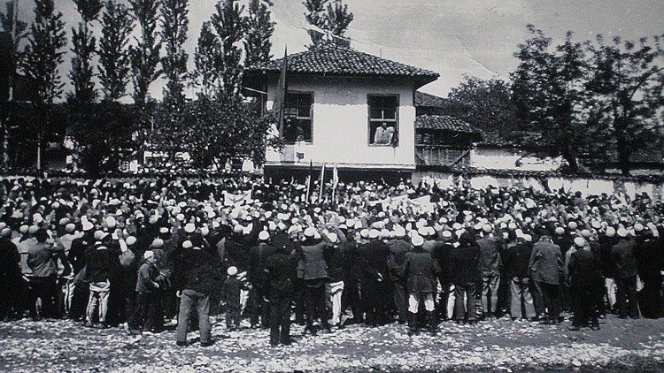 Lidhja Shqiptare e Prizrenit, e para organizatë politike mbarëshqiptare u mbajt më 10 qershor më 1878