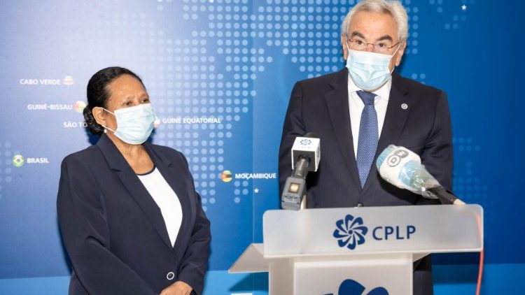 Isabel A. Guterres e Francisco R. Telles, na sede CPLP 