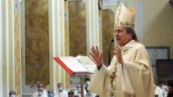 Vescovo-di-Cassano-allo-Ionio-monsignor-Francesco-Savino-3aem.jpg