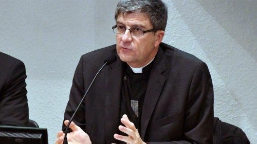 Francia, il presidente dei vescovi: la tutela dei minori deve essere la priorità assoluta