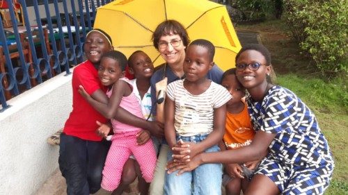 Lavoro minorile, salesiana in Africa: diamo ai bambini una nuova vita