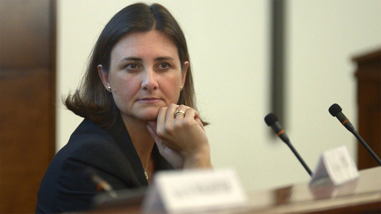 Ґабріелла ґамбіно про сім’ю, як рушій економіки, що спрямована на спільне благо - vatican news