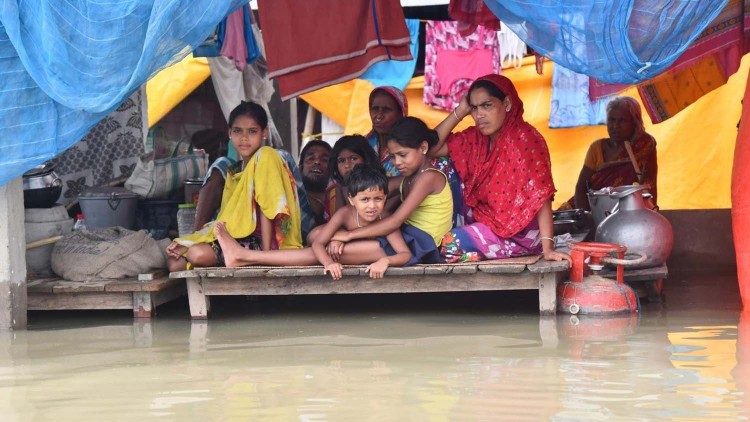 India-inondazioni-UNICEF-Boro-2.jpg