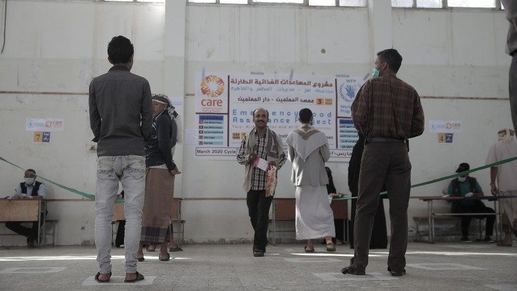 2-Yemen-Taiz-PAM--aiuti-distribuzione-regole-anti-Covid.jpg
