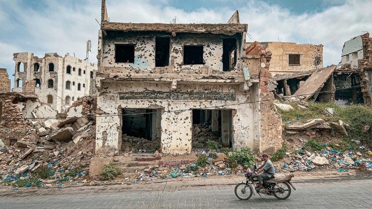 Destruction caused by conflict in Yemen