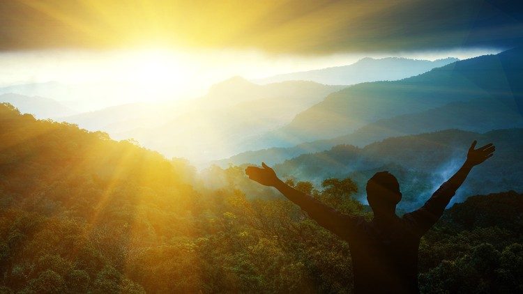 2020.07.27  GIOIA -  cielo - infinito - sole - spiritualità- montagna - alba- rinascità