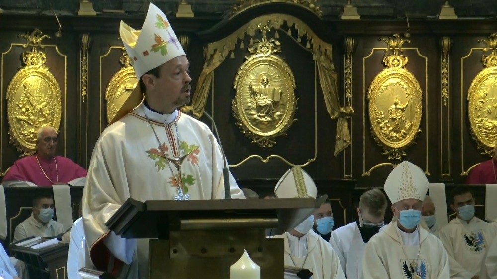 2020.08.08-Ordinazione-episcopale-Mitja-Leskovar-ringraziamento-2.jpg