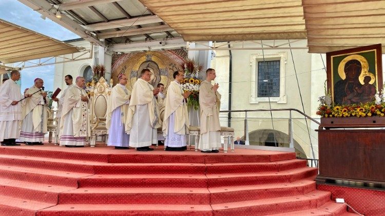 Jasna Góra: Maryja ocaliła Polskę i Kościół 