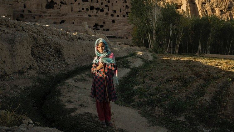 Hazara Girl, Bamiyan, foto di Annette Widitz