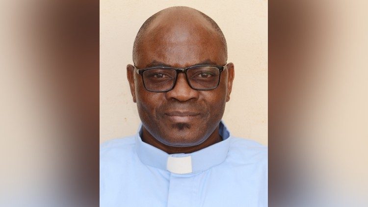 2020.08.19 Don Alexandre Denou, Segretario generale della Conferenza episcopale di Mali