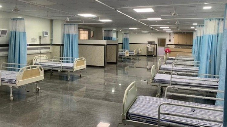 India-Covid-Bangalore--ospedale-1.jpg