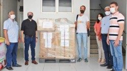 Entrega-respiradores-2-1.jpg