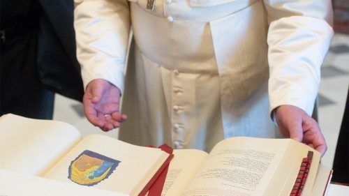 Messale, padre Midili: la liturgia ci aiuta a maturare nella vita cristiana