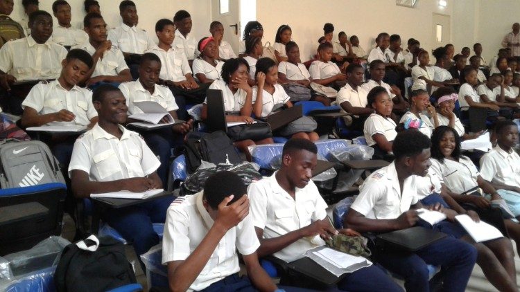 2020.09.02 Abertura Escola em STP  Apertura scuole in São Tomé e Principe 
