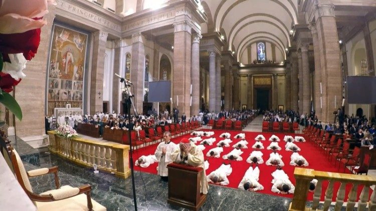 2020.09.07 Cardinale Pietro Parolin Messa per l'ordinazione di 29 nuovi sacerdoti dell Opus Dei(Basilica di Sant Eugenio