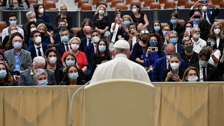 Pope Francis addressing participants in the annual meeting of the International Gynaecologic Cancer Society.