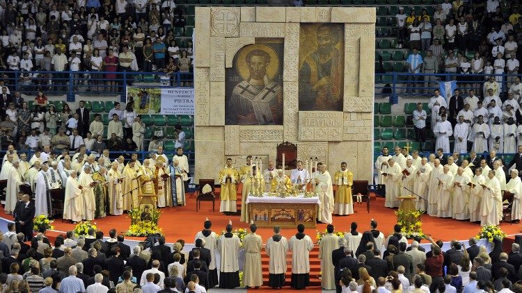 Pape? Benedikt XVI. na Cipru, junij 2010
