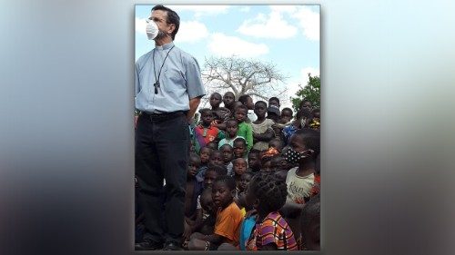 Mozambico, la fuga di migliaia di sfollati a Capo Delgado