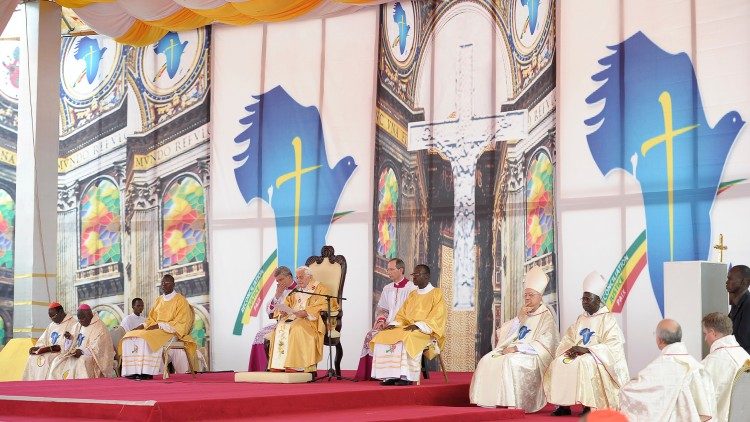 Bento XVI em visita ao continente africano