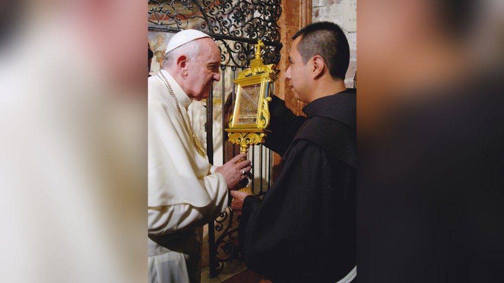 Fray Pallares: Volver la mirada a Dios Padre para redescubrir a los  hermanos - Vatican News