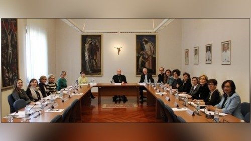 Папа: самореализация для женщины заключается в принятии и возвещении