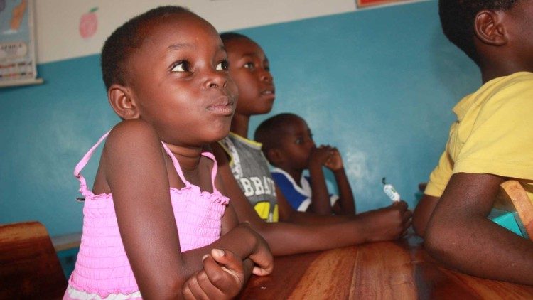 سويسرا - حملة رسوليّة لصالح أطفال غينيا كوناكري