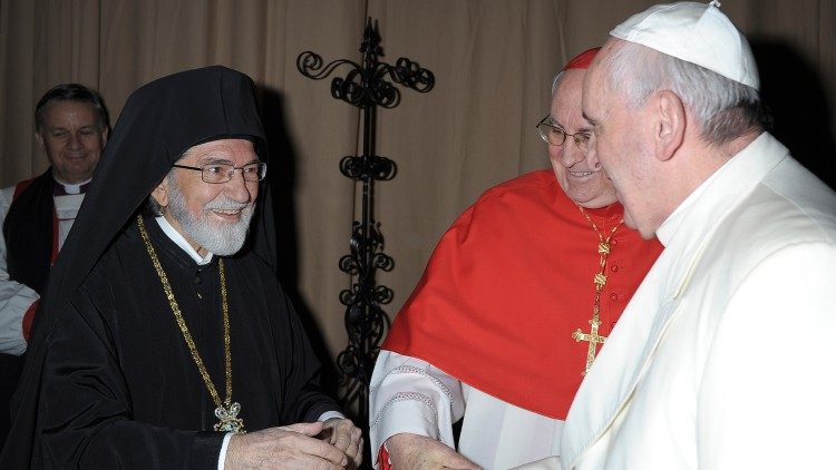Il metropolita ortodosso Gennadios con Papa Francesco