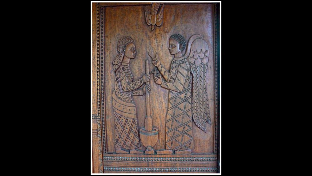 La Anunciación a María en el arte de Oriente y Occidente