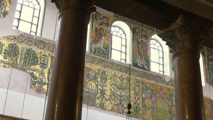 A betlehemi Születés bazilika felújított mozaikjai