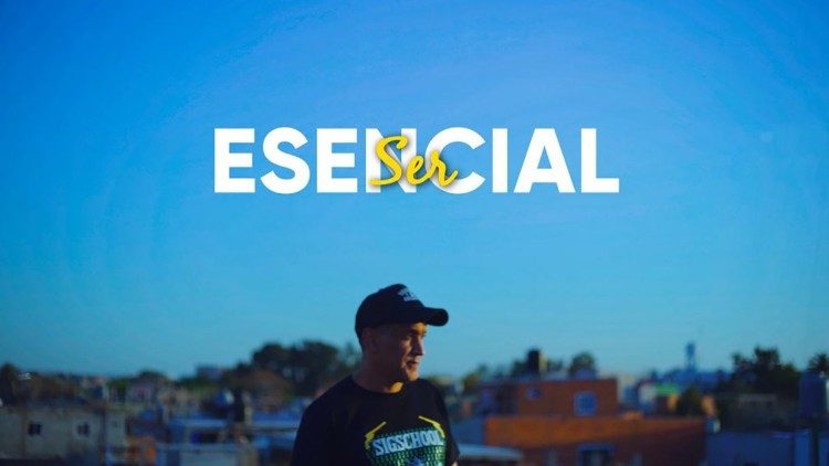 Serie documental y testimonial "Ser ESENCIAL".