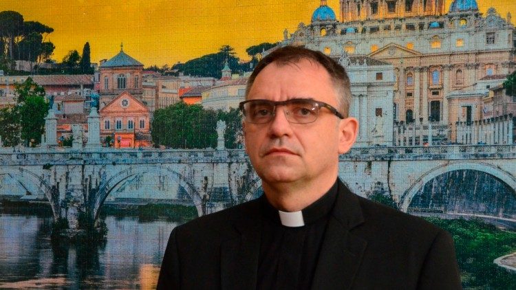 O recém nomeado bispo auxiliar da Arquidiocese de Cracóvia, na Polônia